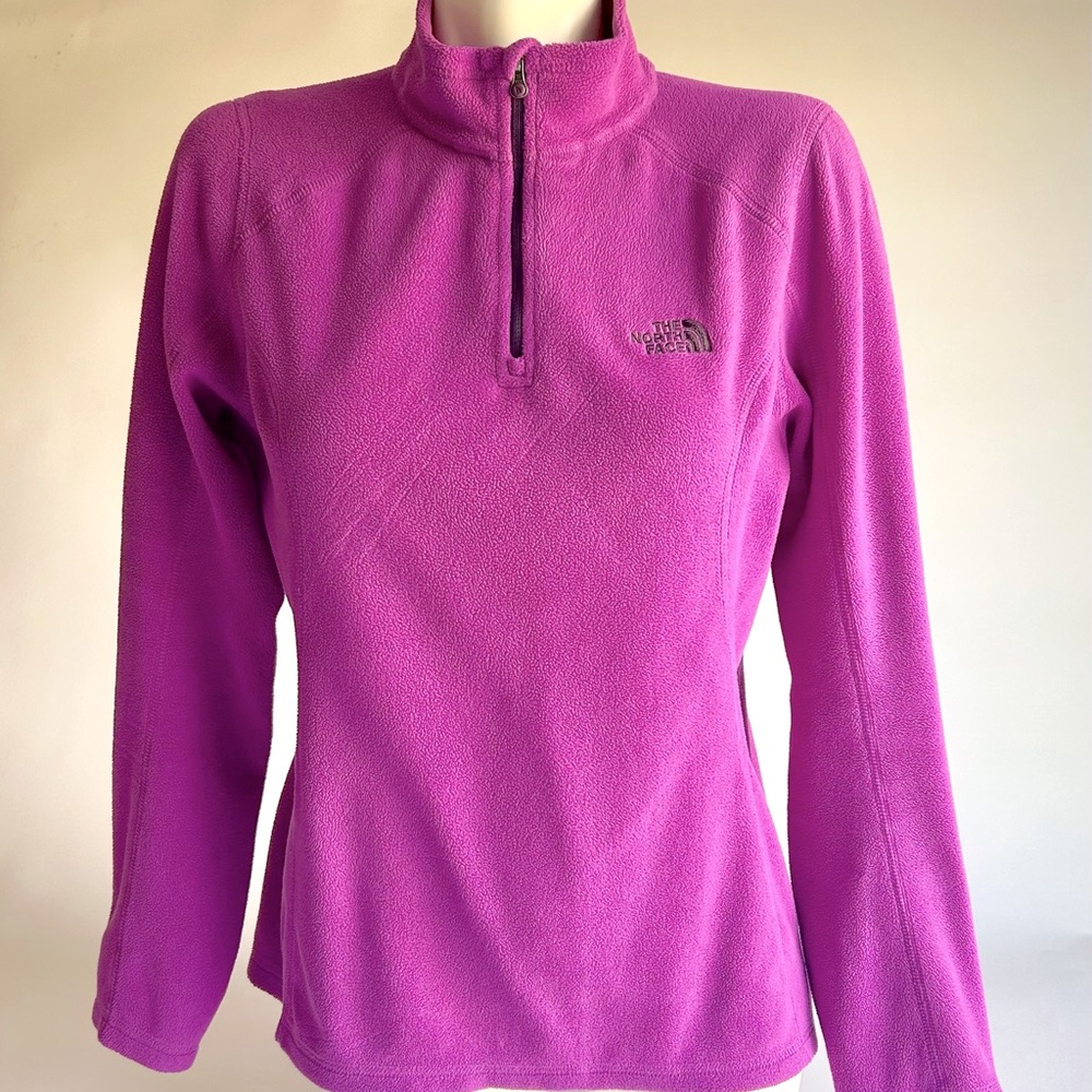 The North Face Purple Polyester Fleece 1/3 zip Pullover size M.